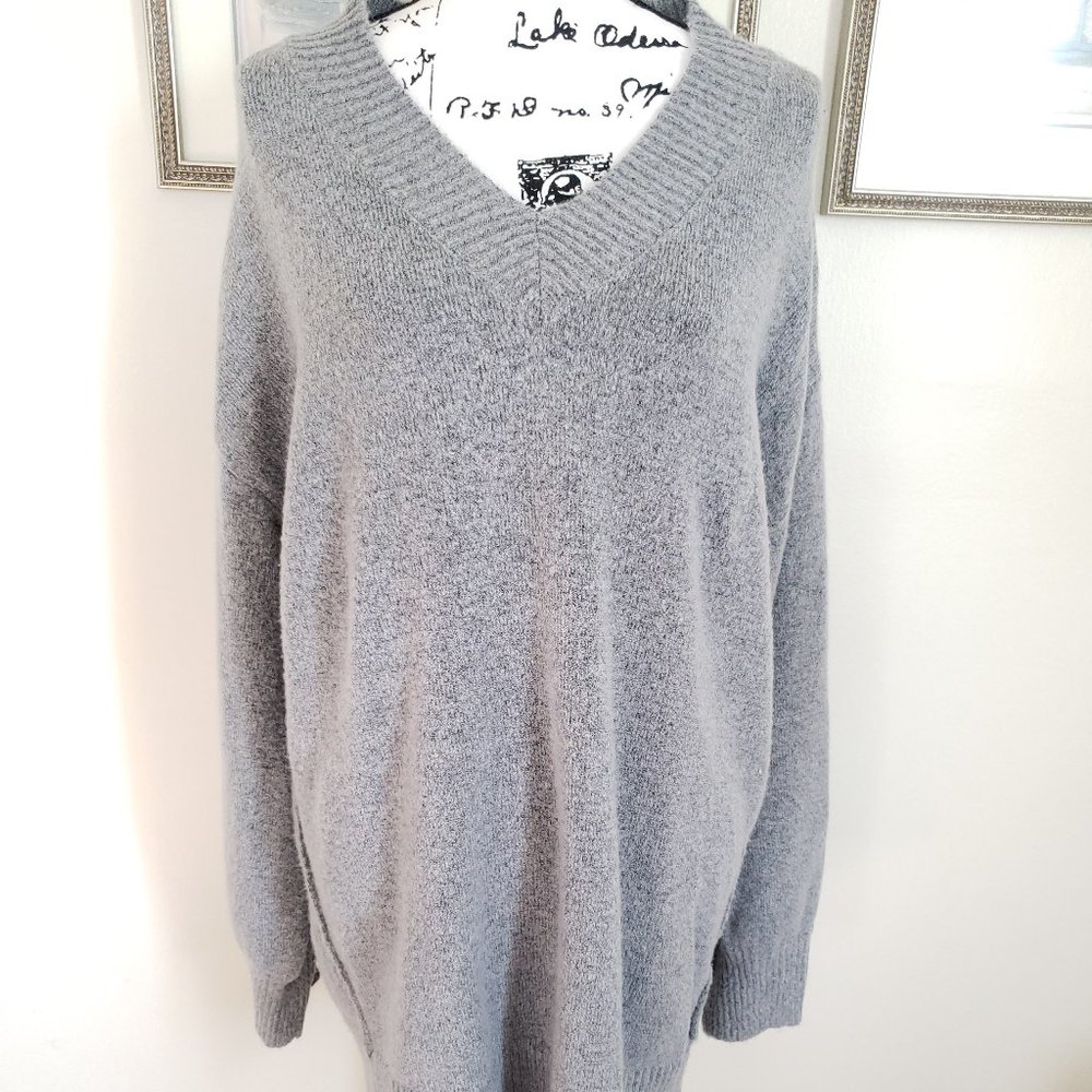 Time and Tru Sweater